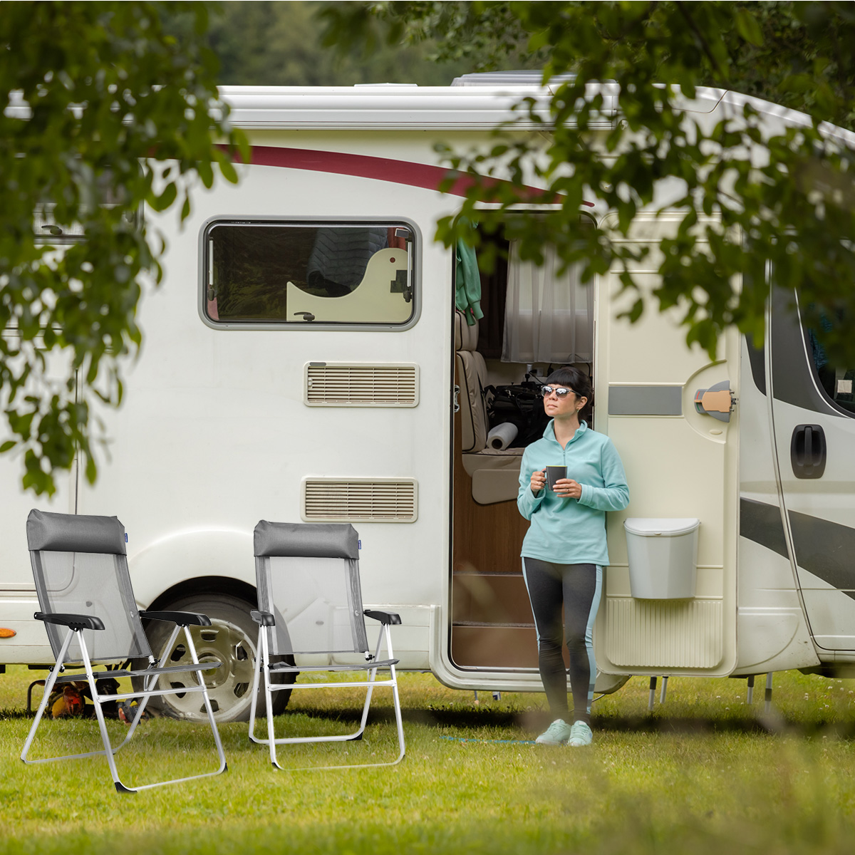 kamperen, campingwagen, ligstoel, stoelen, grijs